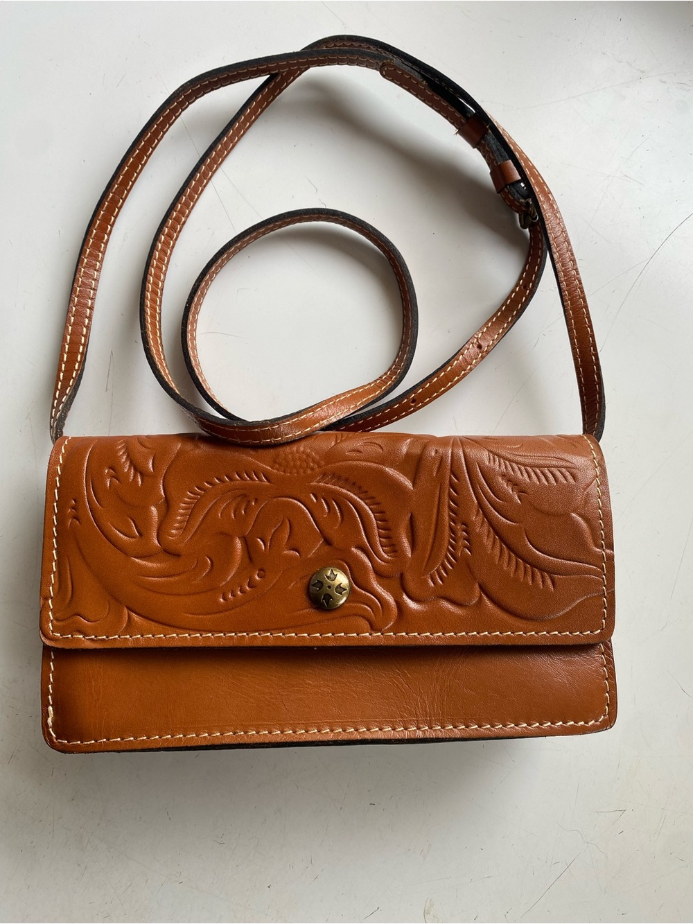 PATRICIA NASH Florence Flower Tooled Leather Crossbody Handbag Snap Closure